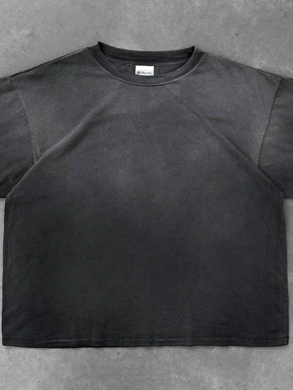 Akimbo Club Chain Peeker Boxy Tee Washed Black